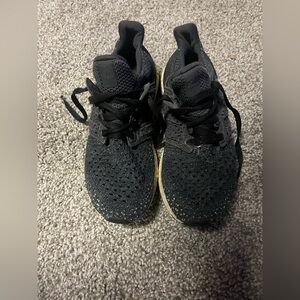 Adidas Black Ultraboost Men’s 7